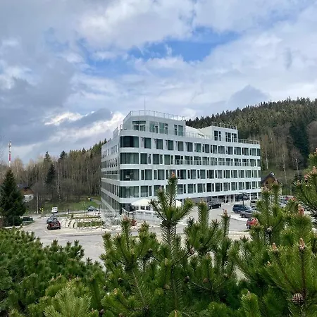 Czarna Gora - Nordaparts 105 - Biala Perla